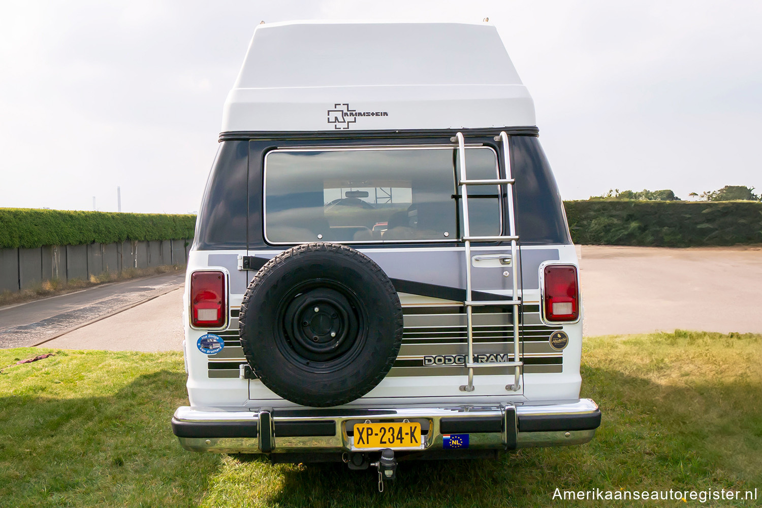 Dodge Ram Van uit 1986